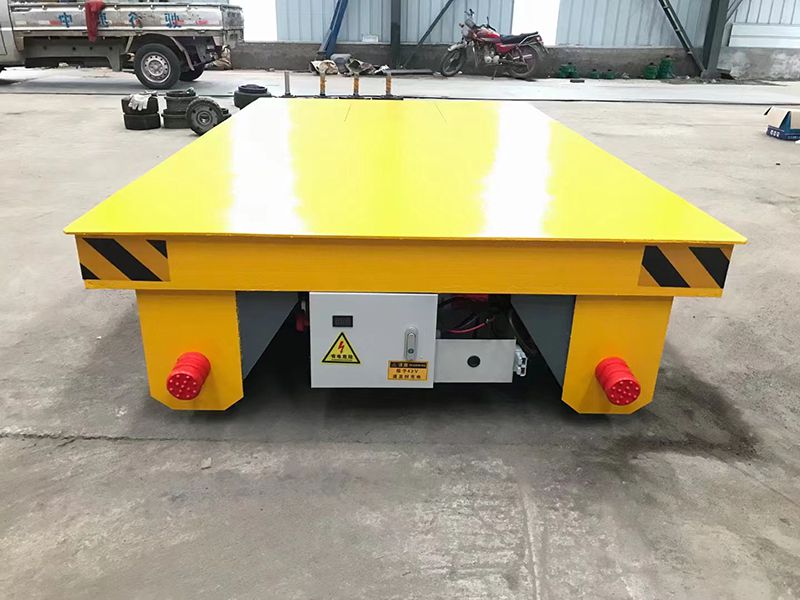 自行走搬运车